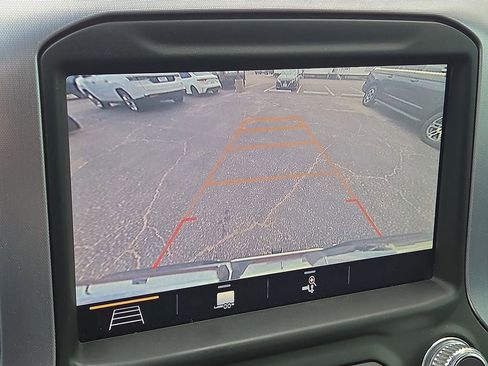 Used 2019 GMC Sierra 1500 SLT w/ SLT Premium Plus Package AWD/4WD image 28
