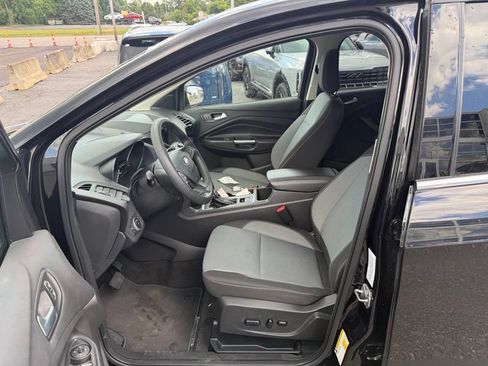 Used 2019 Ford Escape SE FWD image 9
