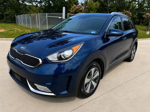 Used 2018 Kia Niro LX FWD image 3