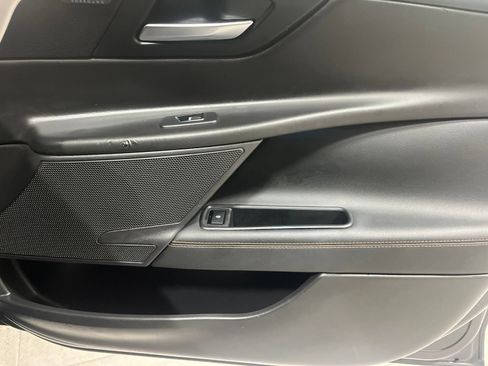 Used 2017 Jaguar XE Prestige RWD image 18