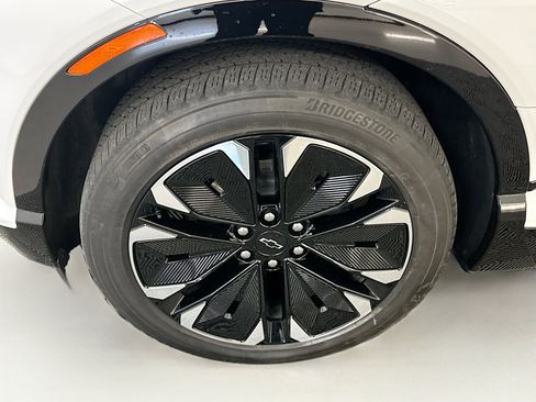 Used 2024 Chevrolet Blazer EV RS image 11