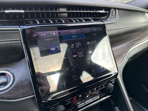 Used 2024 Jeep Grand Cherokee L Limited w/ Luxury Tech Group II image 34