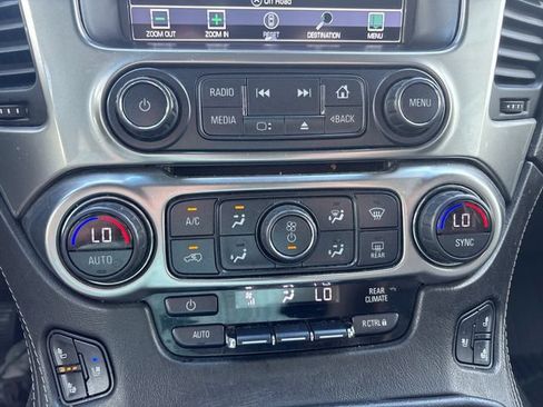 Used 2019 Chevrolet Tahoe Premier AWD/4WD image 19
