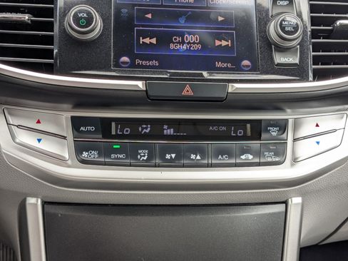 Used 2014 Honda Accord EX-L image 27