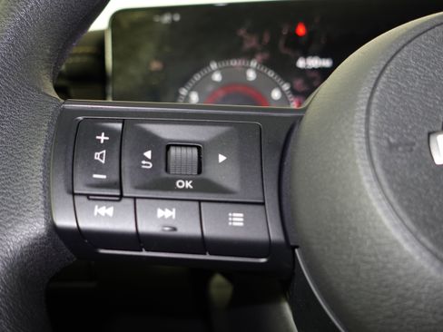 Certified 2025 Nissan Kicks SV w/ Charging Package image 60