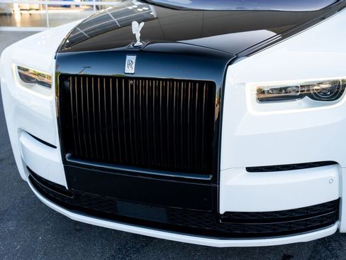 Used 2019 Rolls-Royce Phantom Sedan RWD image 7