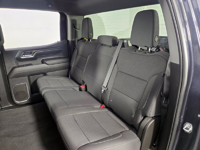 Used 2023 Chevrolet Silverado 1500 LT AWD/4WD image 15