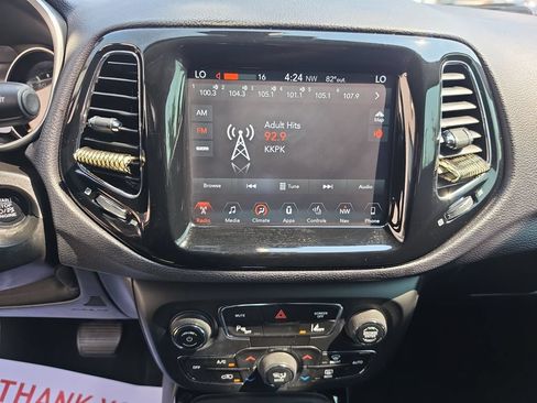 Used 2017 Jeep Compass Limited AWD/4WD image 15