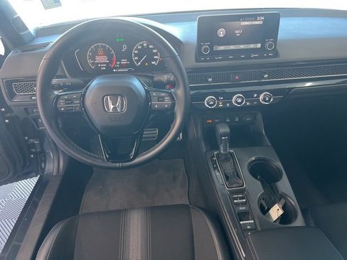 Used 2025 Honda Civic Sport image 16