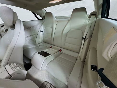 Used 2014 Mercedes-Benz E 350 4MATIC Coupe image 30
