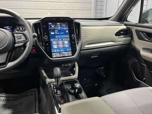 Used 2026 Subaru Forester Premium AWD/4WD image 24