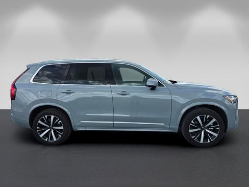 Used 2025 Volvo XC90 B5 Core w/ Protection Package AWD/4WD image 3