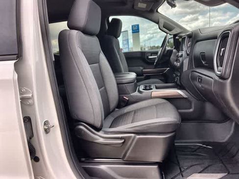 Used 2019 Chevrolet Silverado 1500 LT Trail Boss AWD/4WD image 12