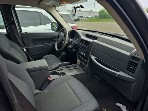 Used 2011 Jeep Liberty Sport w/ Trailer Tow Class III Group AWD/4WD image 10