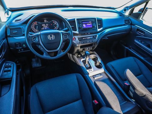 Used 2019 Honda Ridgeline RT image 22