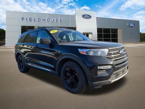 Used 2023 Ford Explorer XLT w/ Equipment Group 202A AWD/4WD image 8