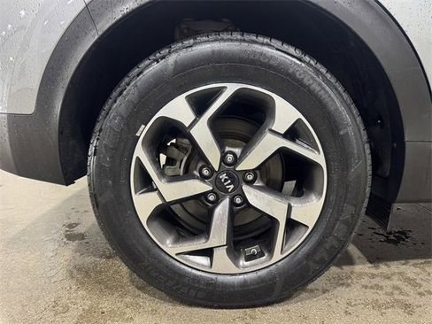 Used 2020 Kia Sportage LX image 30