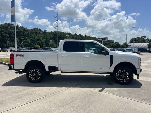 Used 2025 Ford F350 Platinum AWD/4WD image 8