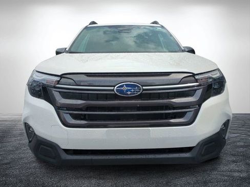 Used 2026 Subaru Forester Premium AWD/4WD image 9