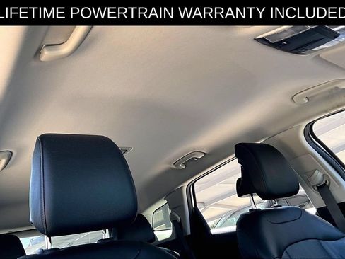Used 2026 Kia Sportage EX FWD image 19