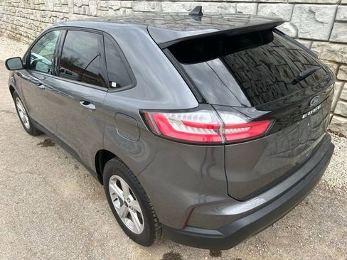Used 2023 Ford Edge SE image 4