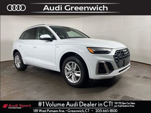 Used 2023 Audi Q5 2.0T Premium w/ Convenience Package image 1