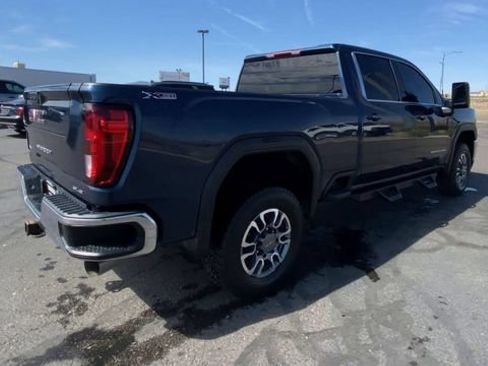 Used 2022 GMC Sierra 3500 SLE w/ SLE Value Package AWD/4WD image 8