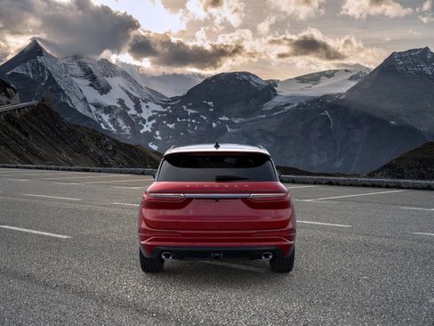 New 2026 Lincoln Corsair Grand Touring w/ Jet Appearance Package AWD/4WD image 5