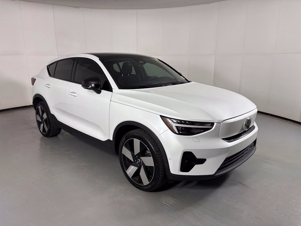 Used 2023 Volvo C40 P8 Recharge Ultimate w/ Protection Package Premier AWD/4WD image 2