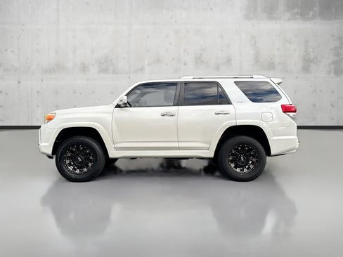 Used 2011 Toyota 4Runner SR5 image 4