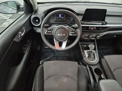 Certified 2023 Kia Forte LXS w/ LXS Technology Package image 11