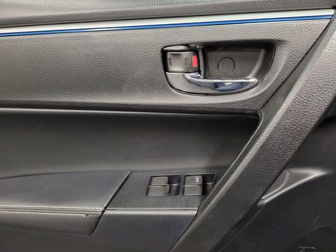 Used 2014 Toyota Corolla S image 18