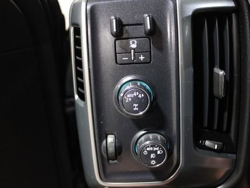 Used 2018 Chevrolet Silverado 1500 LT w/ All Star Edition AWD/4WD image 41