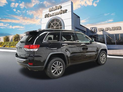 Used 2022 Jeep Grand Cherokee Limited AWD/4WD image 3