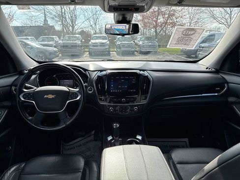 Used 2020 Chevrolet Traverse Premier FWD image 10