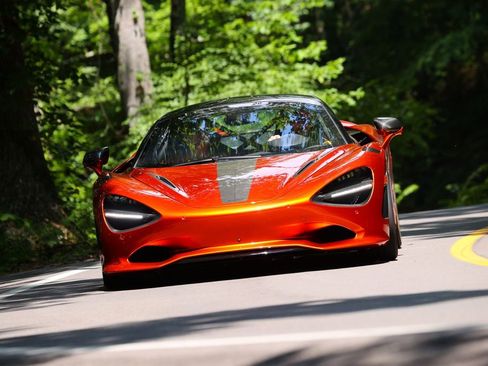 Used 2024 McLaren 750S image 3