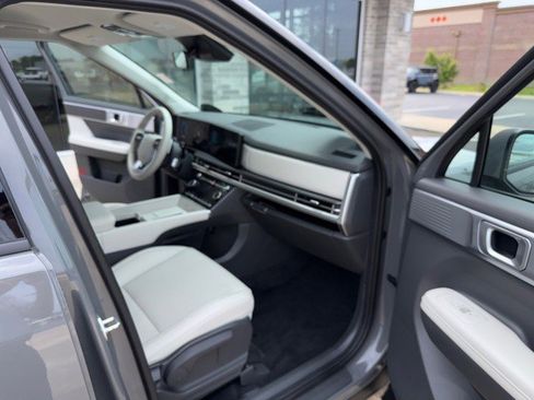 Used 2026 Hyundai Santa Fe SEL AWD/4WD image 18