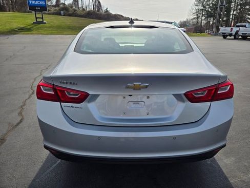 Used 2022 Chevrolet Malibu LS w/ Driver Confidence Package II image 6