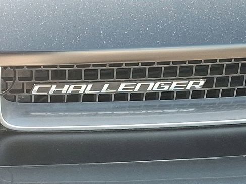 Used 2012 Dodge Challenger R/T RWD image 10