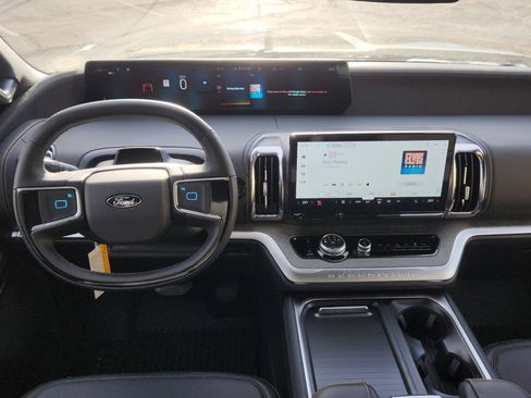 New 2025 Ford Expedition Tremor image 24