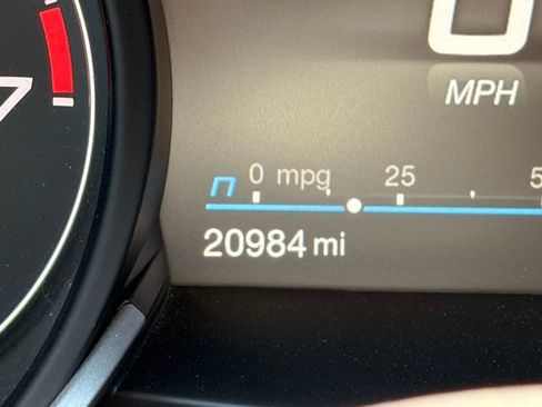 Used 2023 Alfa Romeo Stelvio Ti AWD/4WD image 22