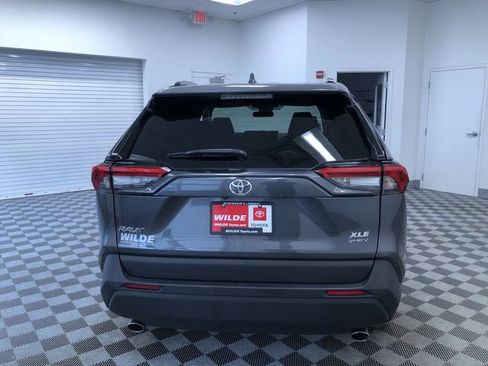 Used 2025 Toyota RAV4 XLE AWD/4WD image 14