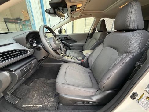 Used 2024 Subaru Crosstrek 2.0i Premium AWD/4WD image 12