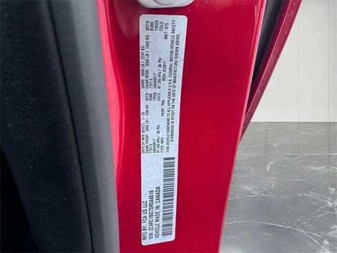 Used 2025 Chrysler Pacifica Select image 30