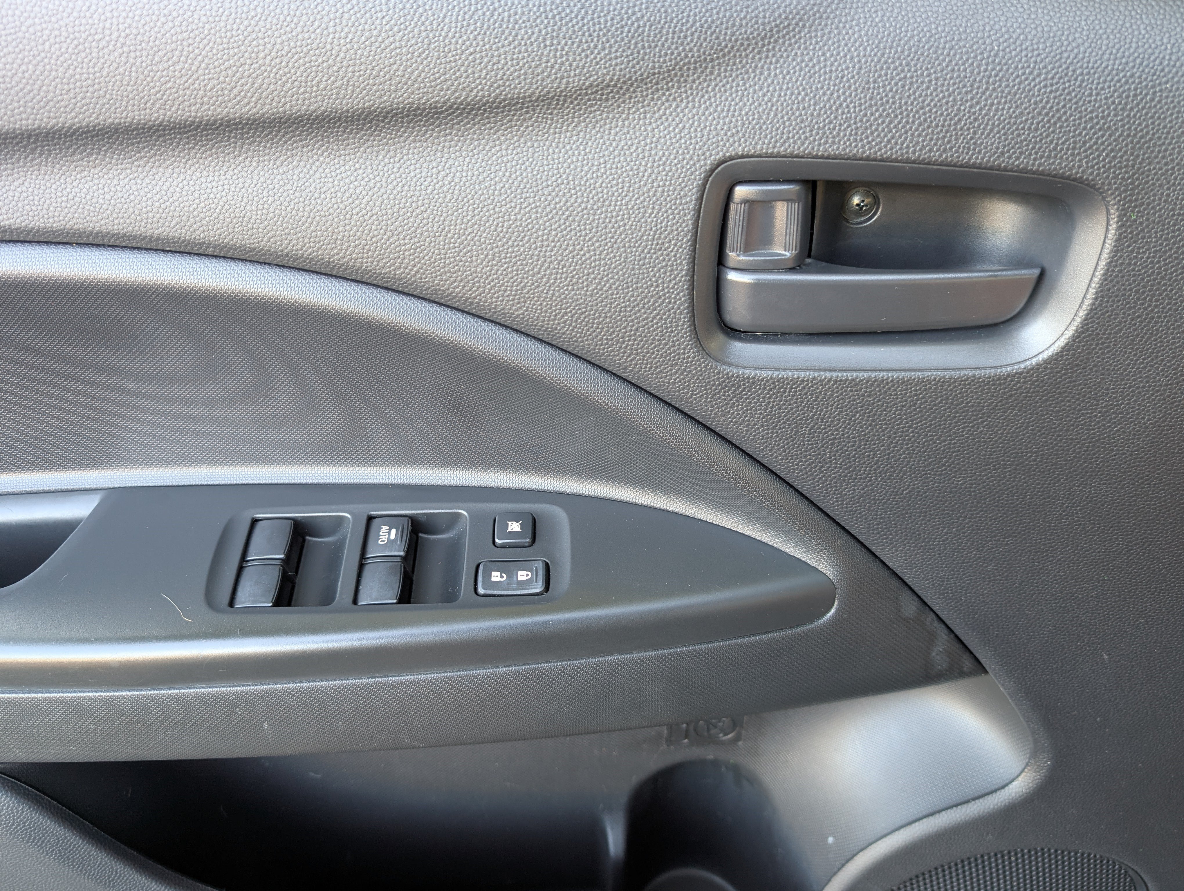 Used 2024 Mitsubishi Mirage ES FWD image 15