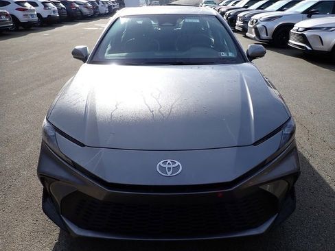 New 2026 Toyota Camry SE image 9