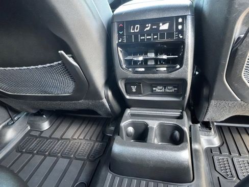Used 2023 Jeep Grand Cherokee L Overland AWD/4WD image 30