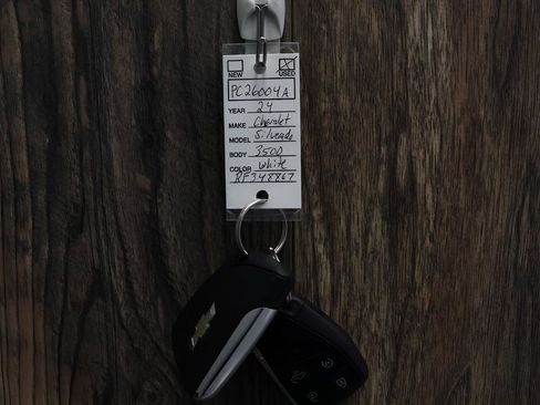 Used 2024 Chevrolet Silverado 3500 LT w/ Convenience Package image 41