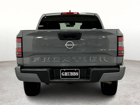 Used 2024 Nissan Frontier SV AWD/4WD image 5