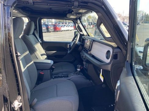 New 2026 Jeep Gladiator Sport image 39